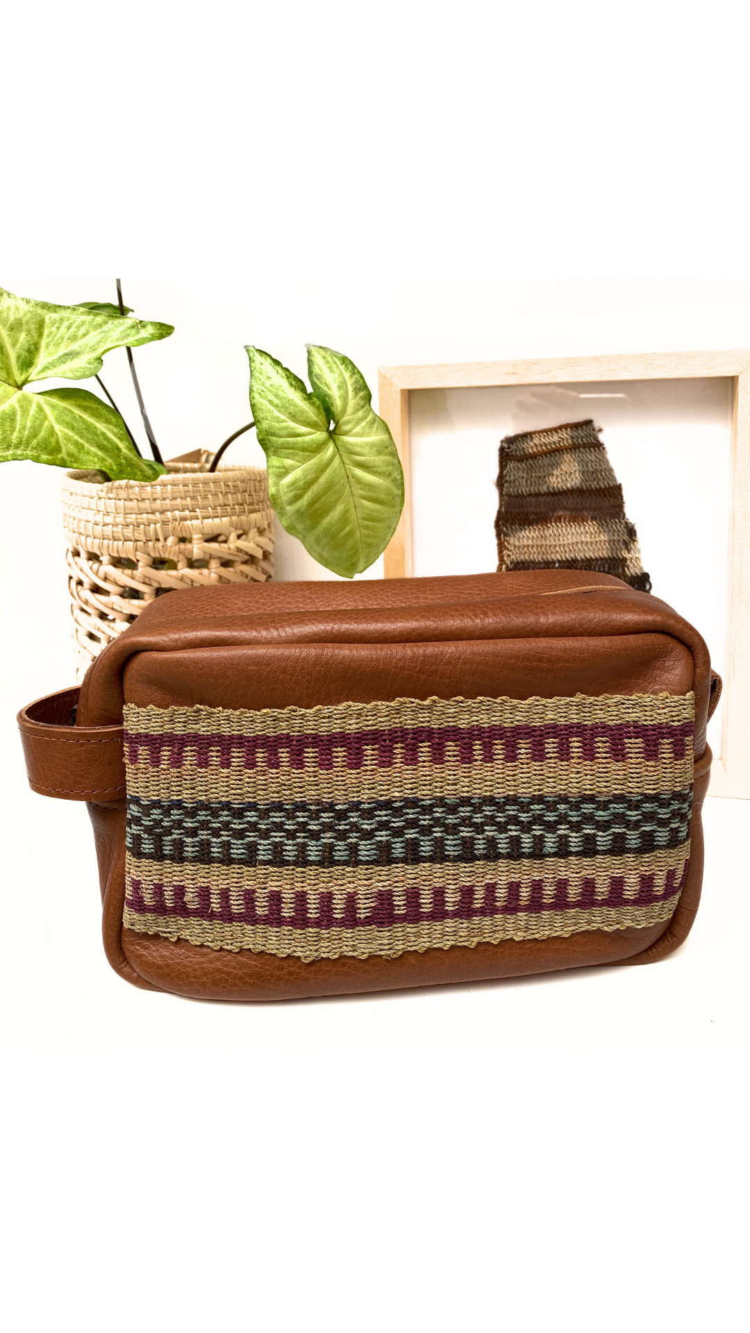 Chaguar and leather Travel bag