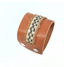 Load image into Gallery viewer, Chaguar and leather bracelet
